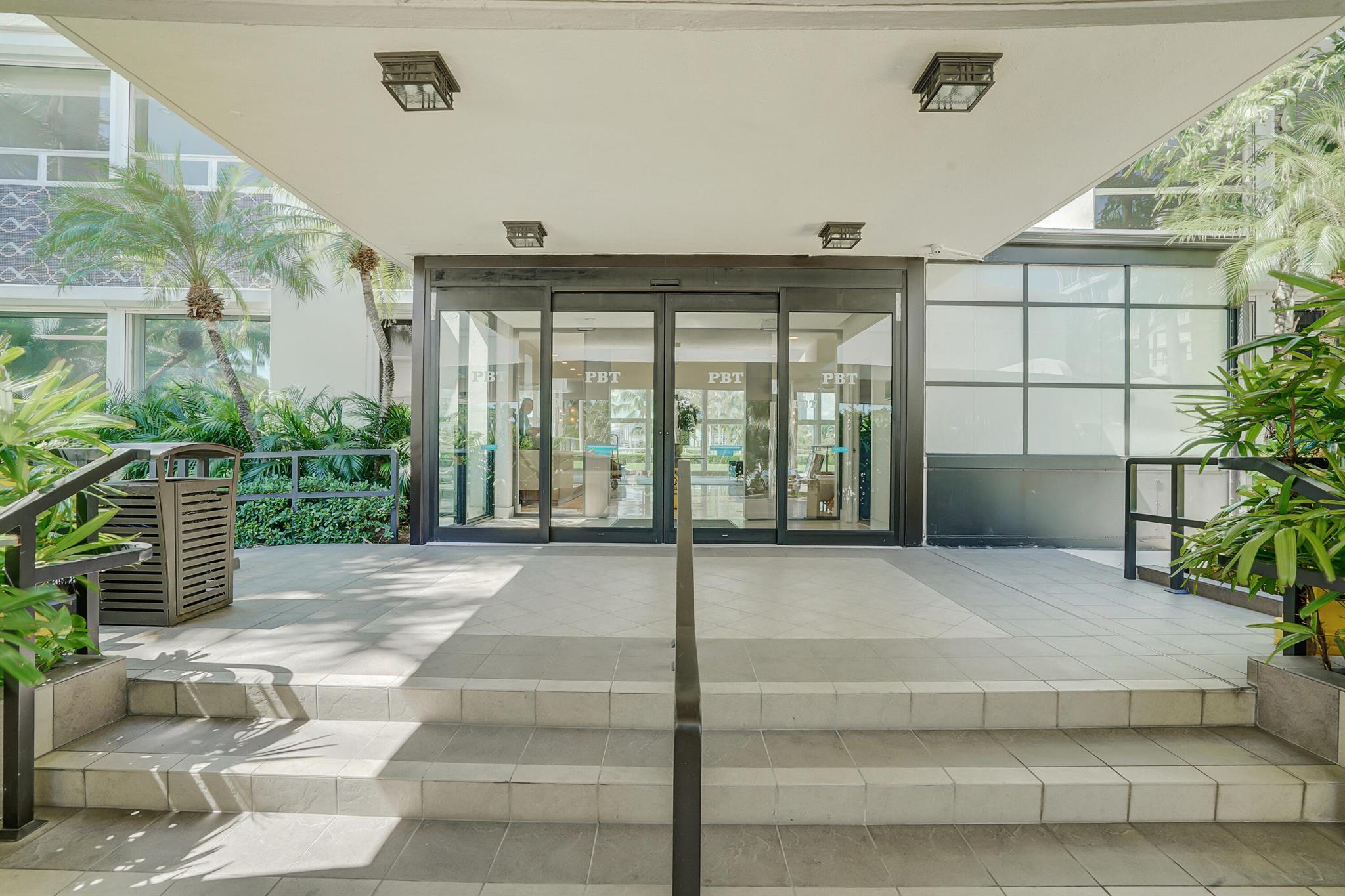 PALM BEACH TOWERS CONDO - Residential