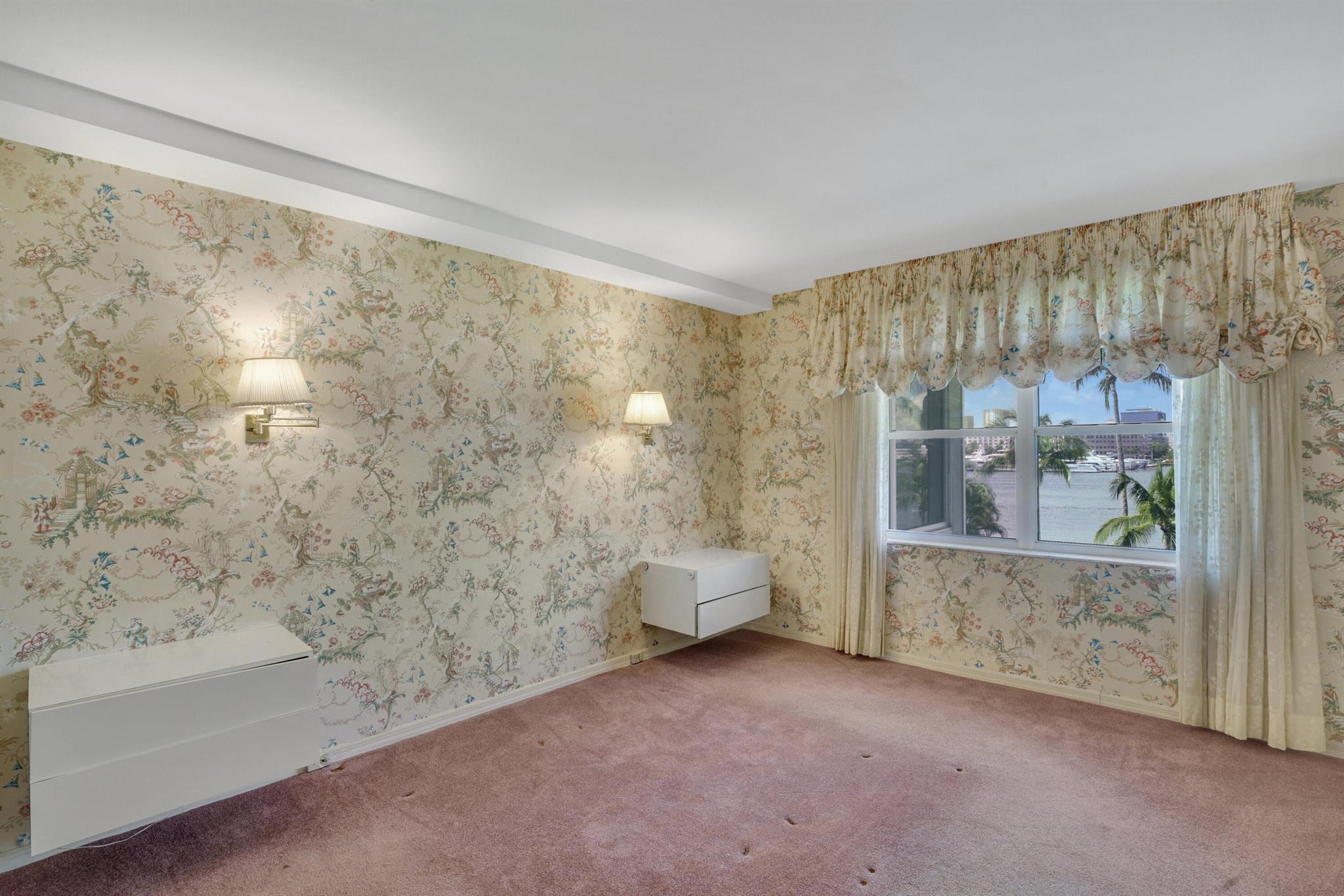 PALM BEACH TOWERS CONDO - Residential