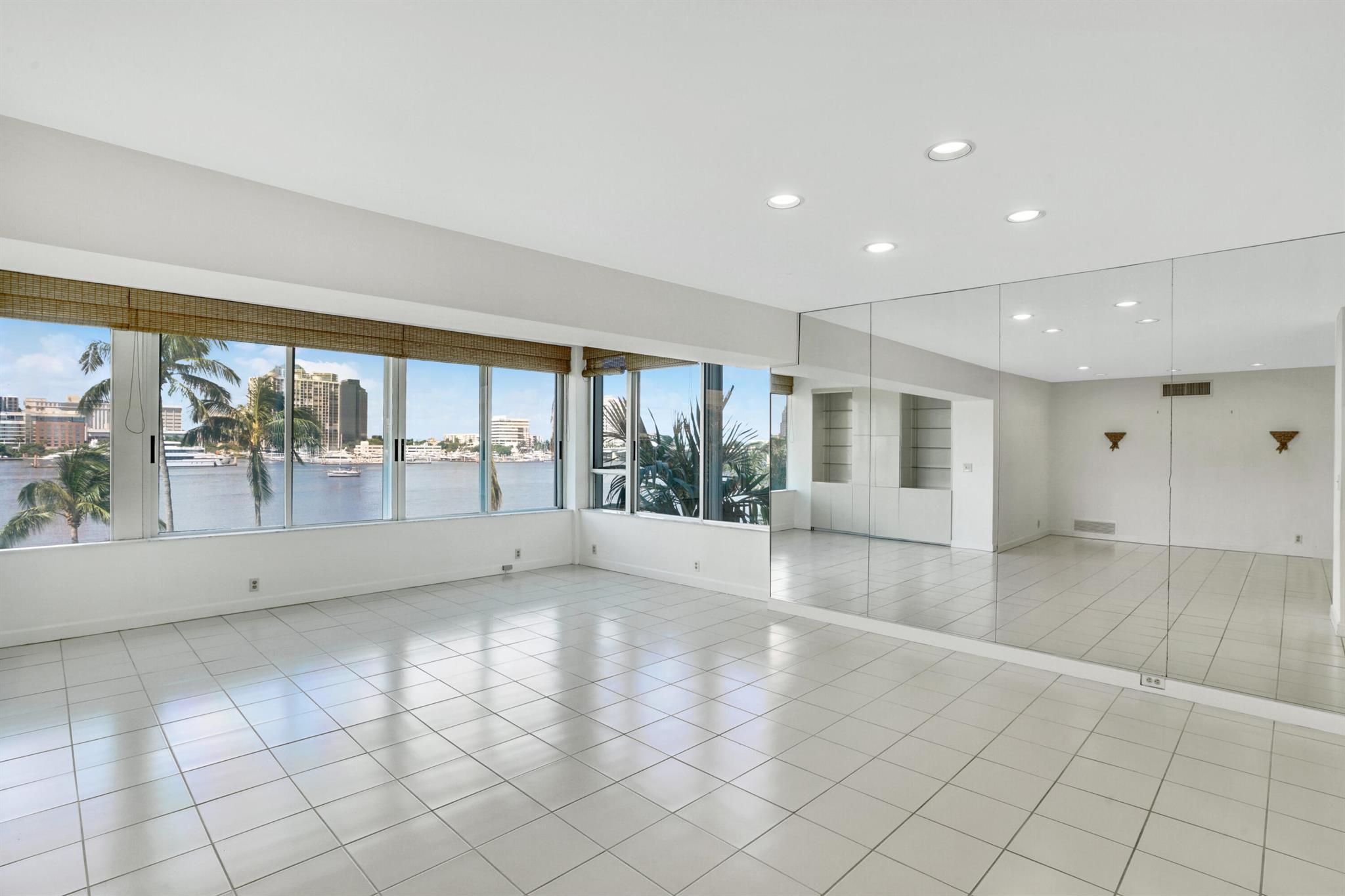 PALM BEACH TOWERS CONDO - Residential