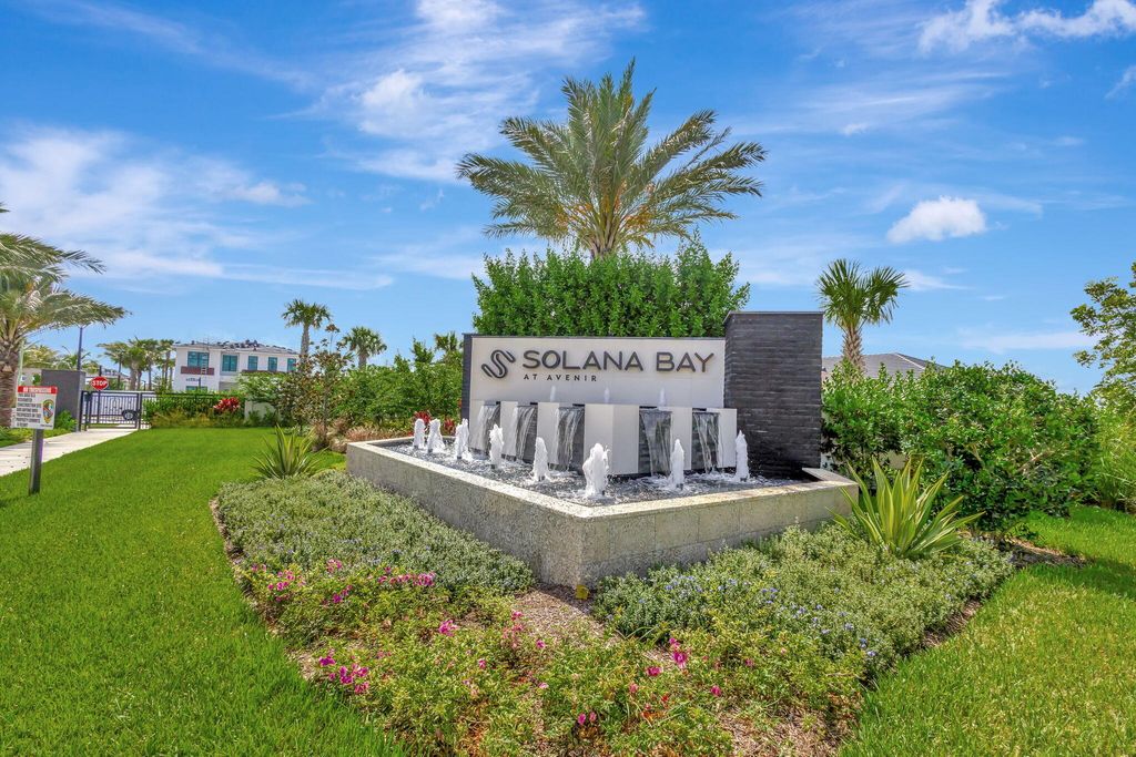 Photo of 12574 Solana Bay Circle, Palm Beach Gardens, FL 33412 (MLS # R11021525)