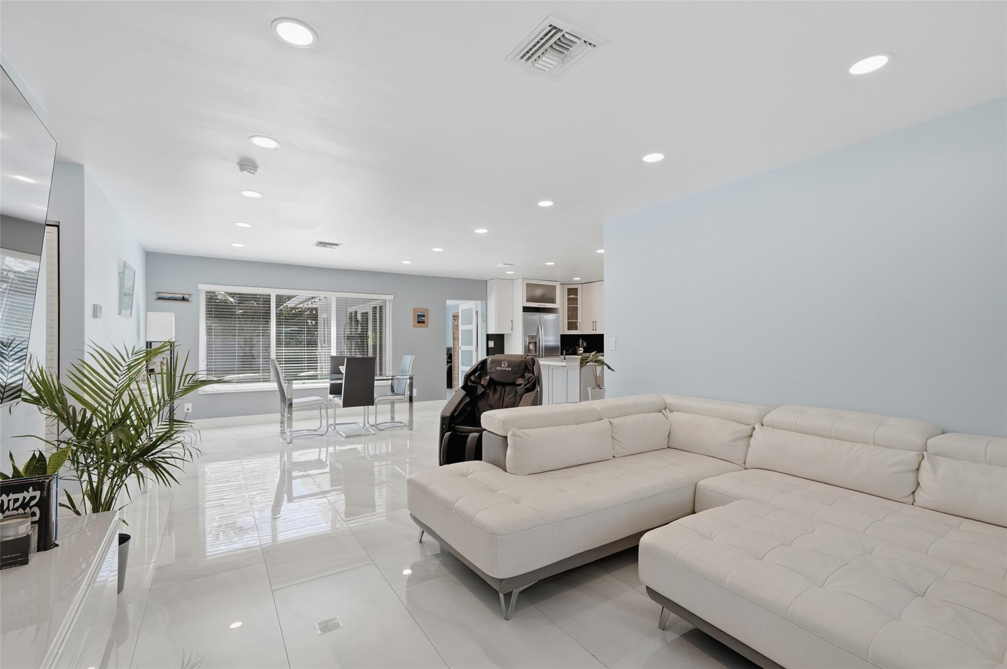 OAKLAND PARK SECOND ADD - Residential