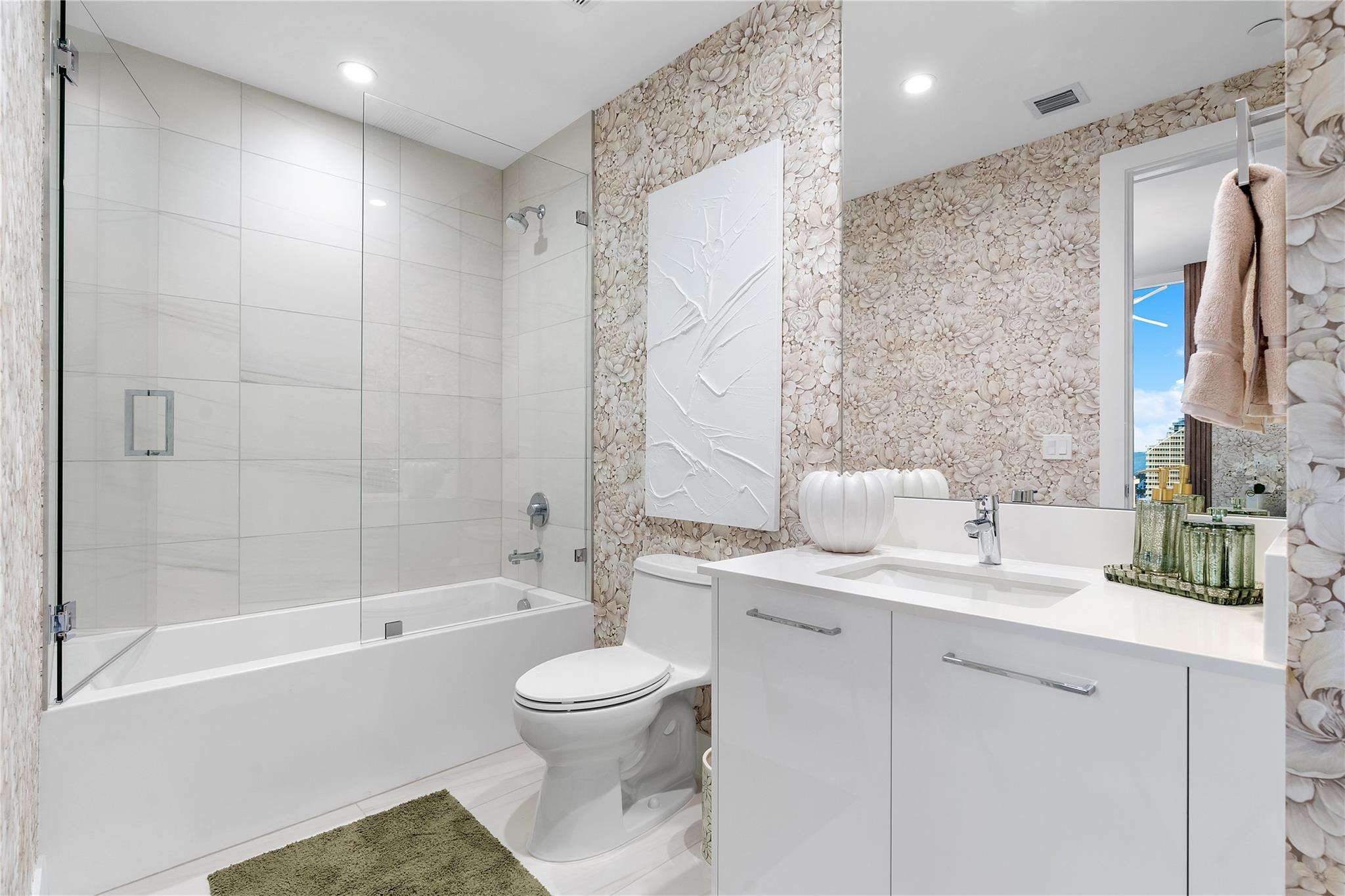 Selene Oceanfront Residen - Residential