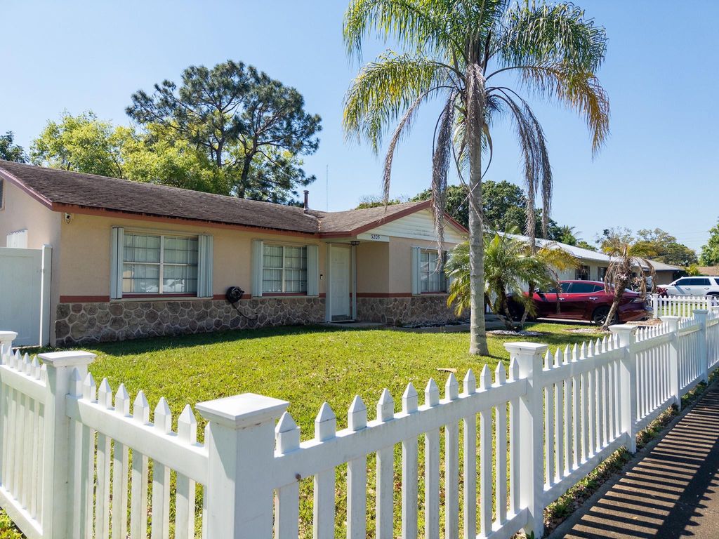 Photo of 3205 Hibiscus Ave, Fort Pierce, FL 34947 (MLS # F10489614)