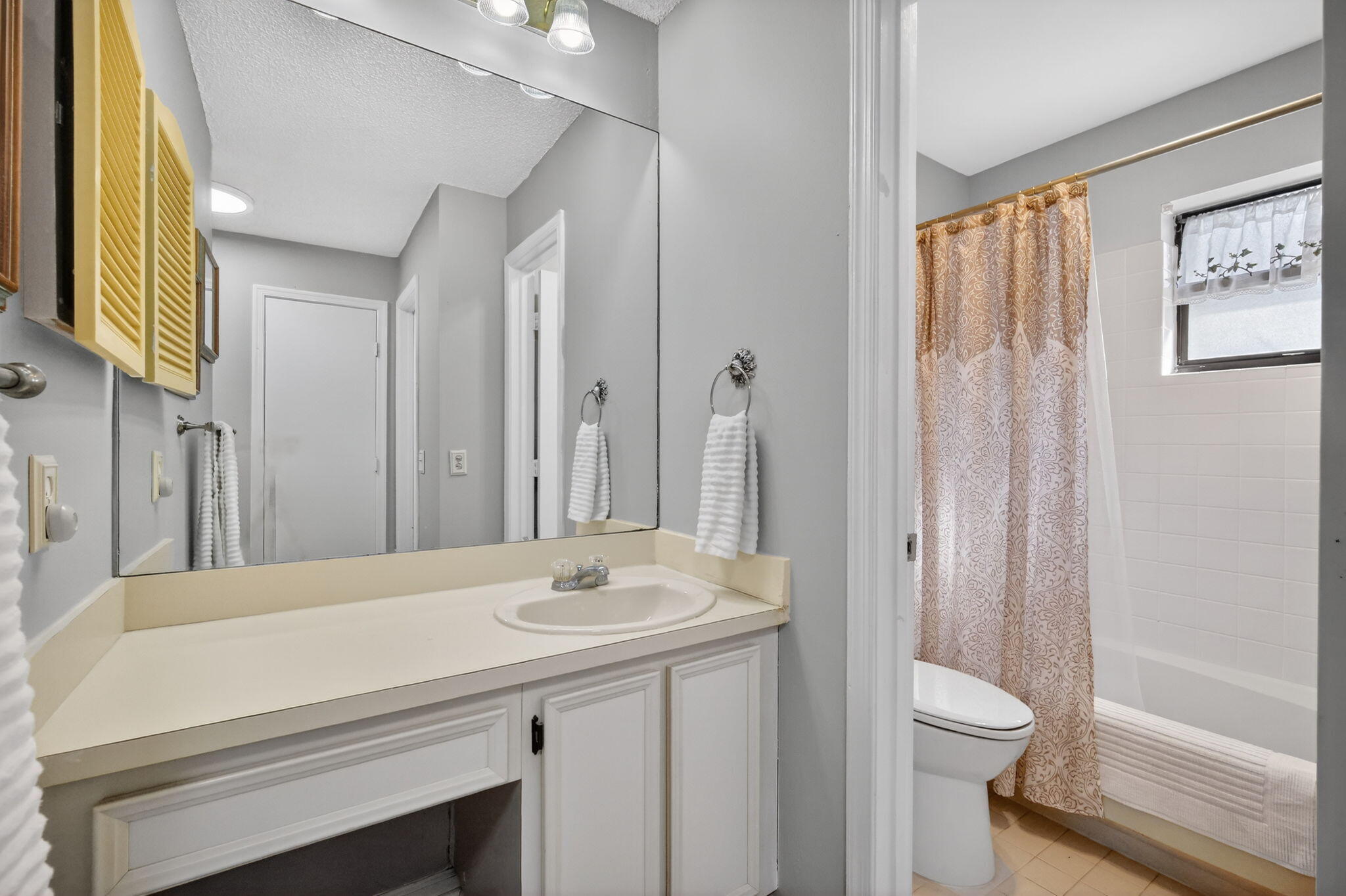 BENT TREE VILLAS EAST CONDO - Residential