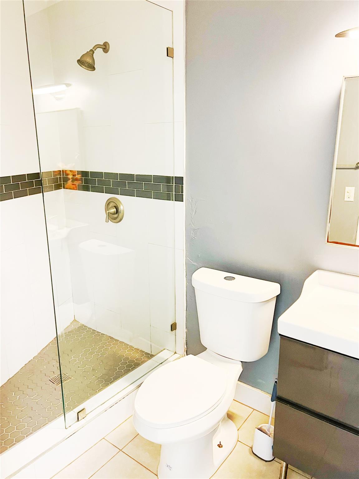 Lauderdale Villas 29-37 B - Residential Lease