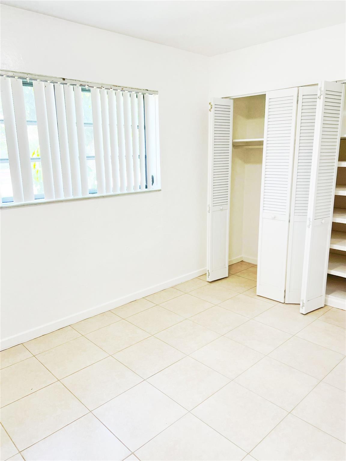 Lauderdale Villas 29-37 B - Residential Lease