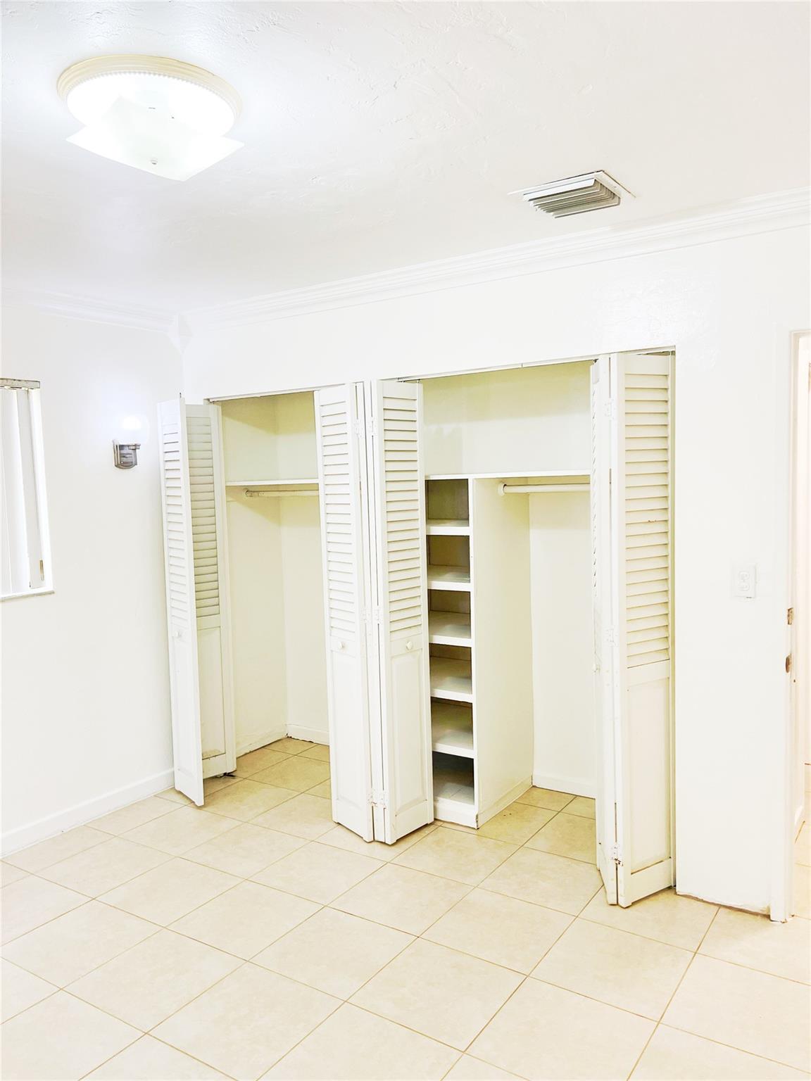 Lauderdale Villas 29-37 B - Residential Lease