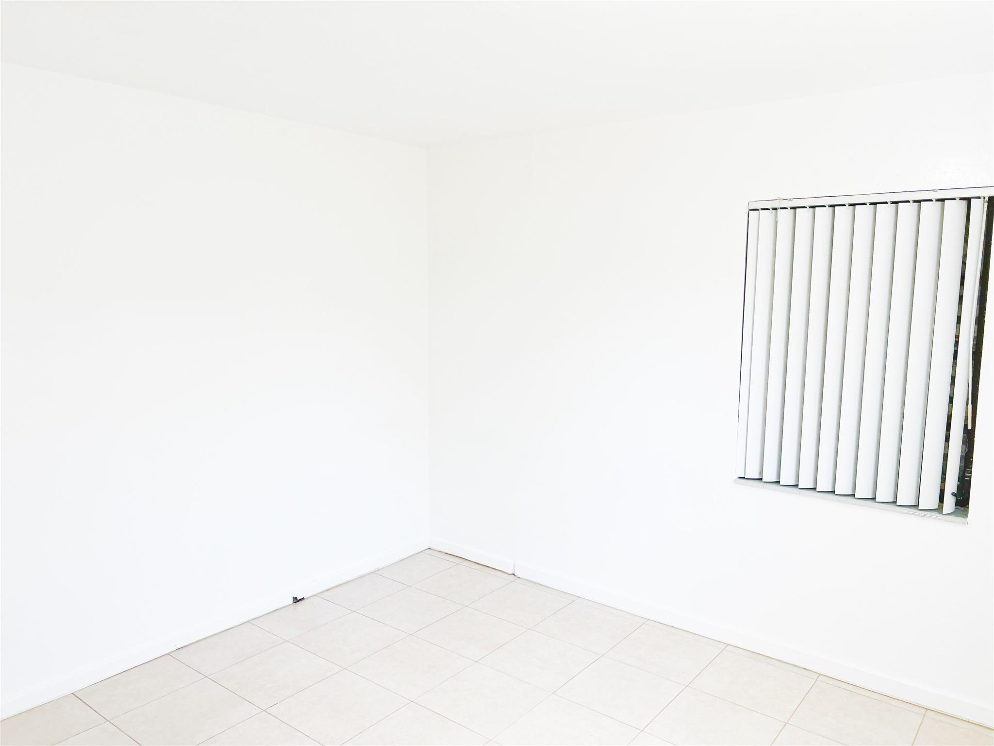 Lauderdale Villas 29-37 B - Residential Lease