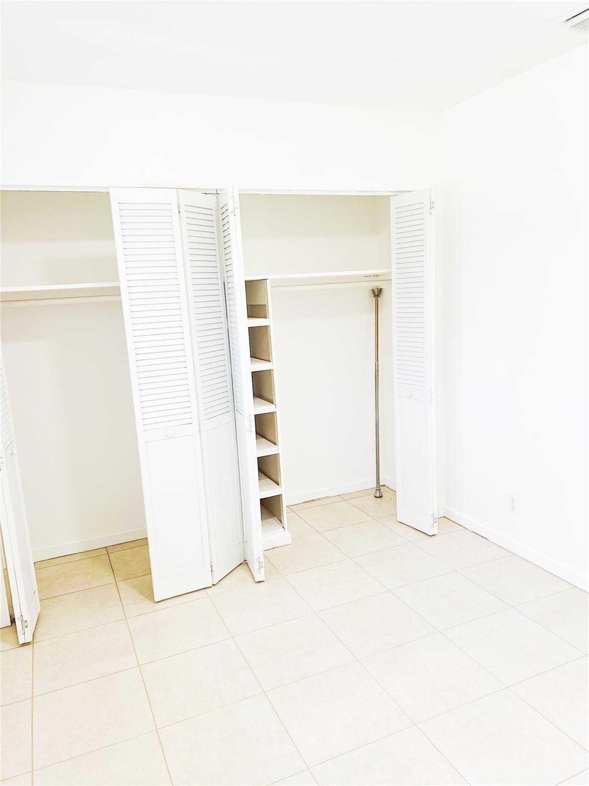 Lauderdale Villas 29-37 B - Residential Lease