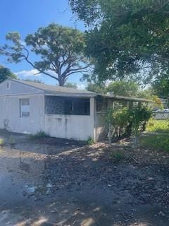 View photos, virtual tours, details... 2477 NW 101st St