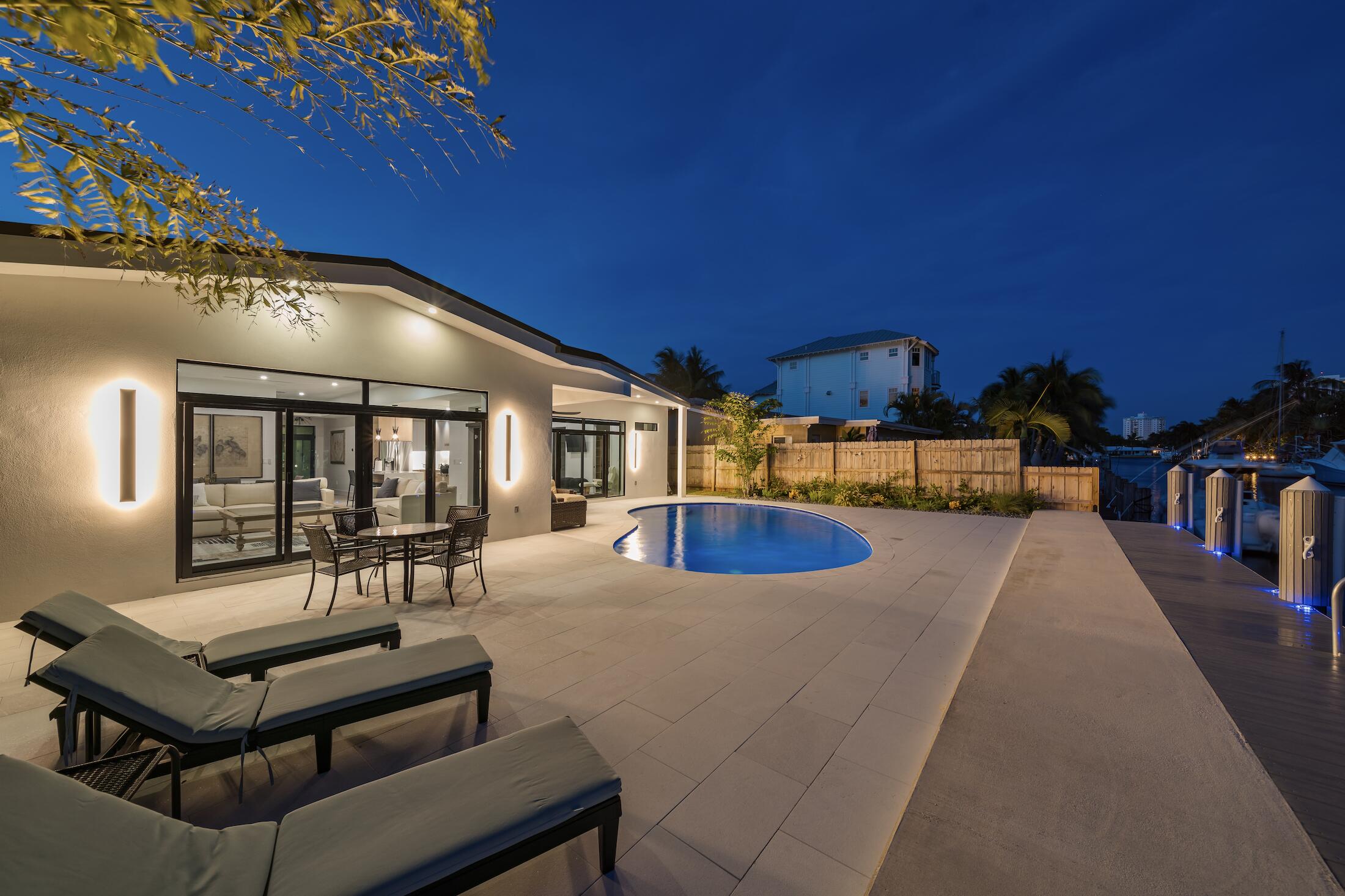 POMPANO ISLES - Residential