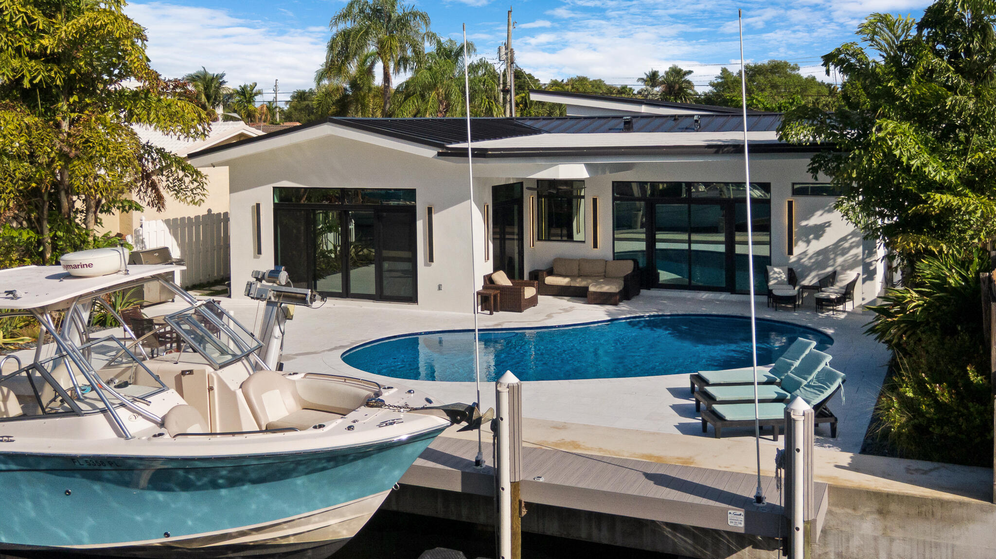 POMPANO ISLES - Residential