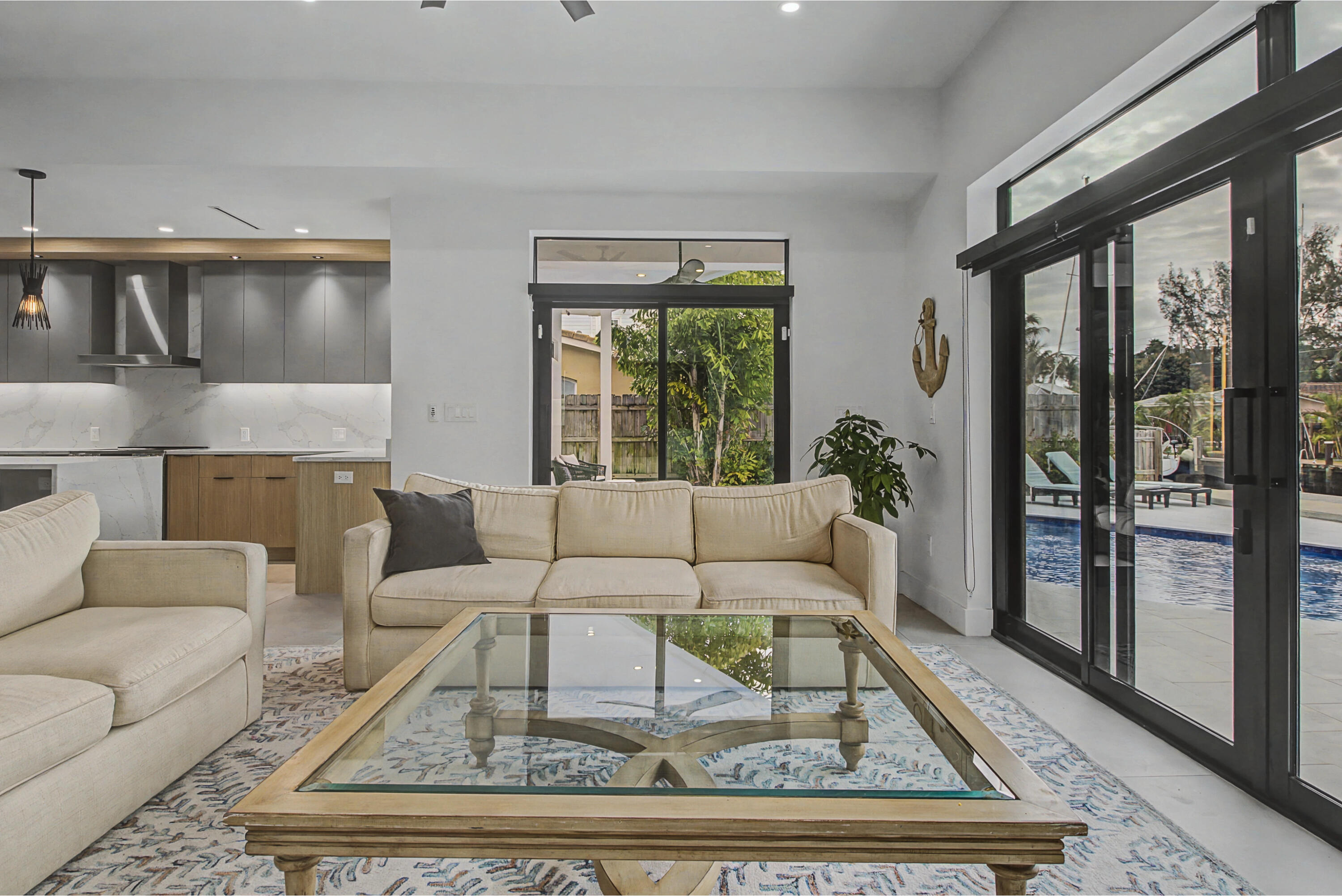 POMPANO ISLES - Residential