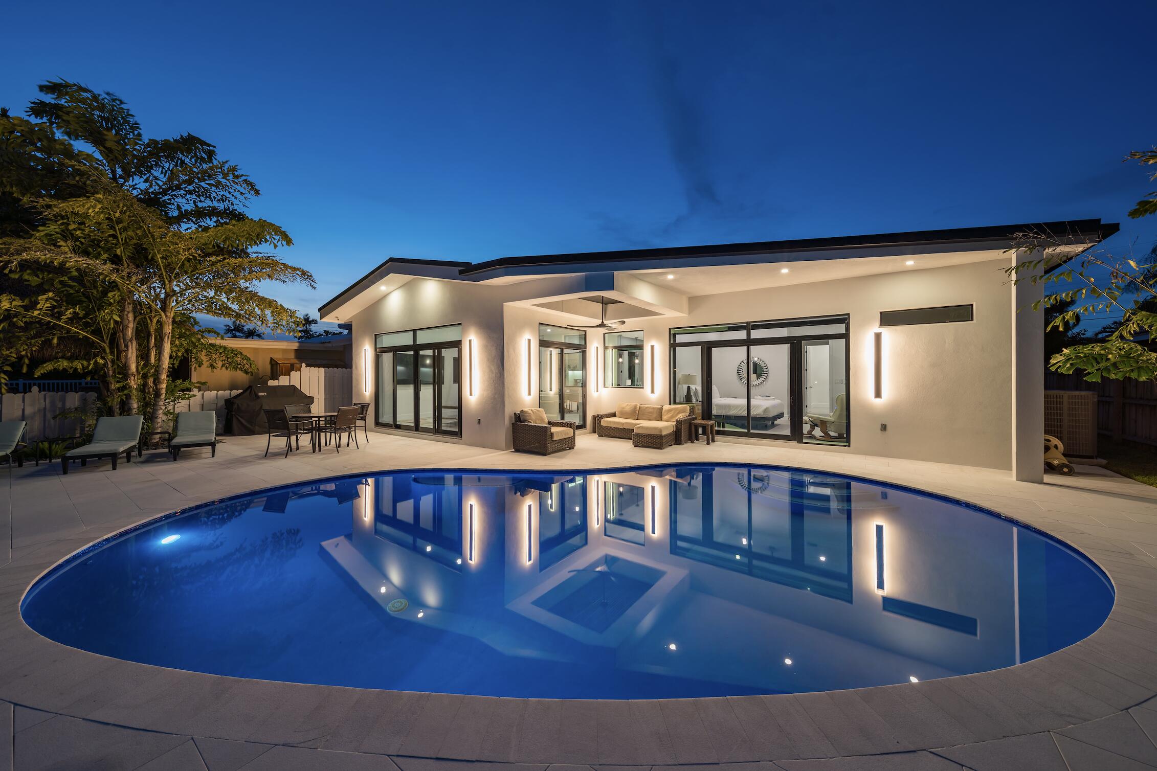 POMPANO ISLES - Residential