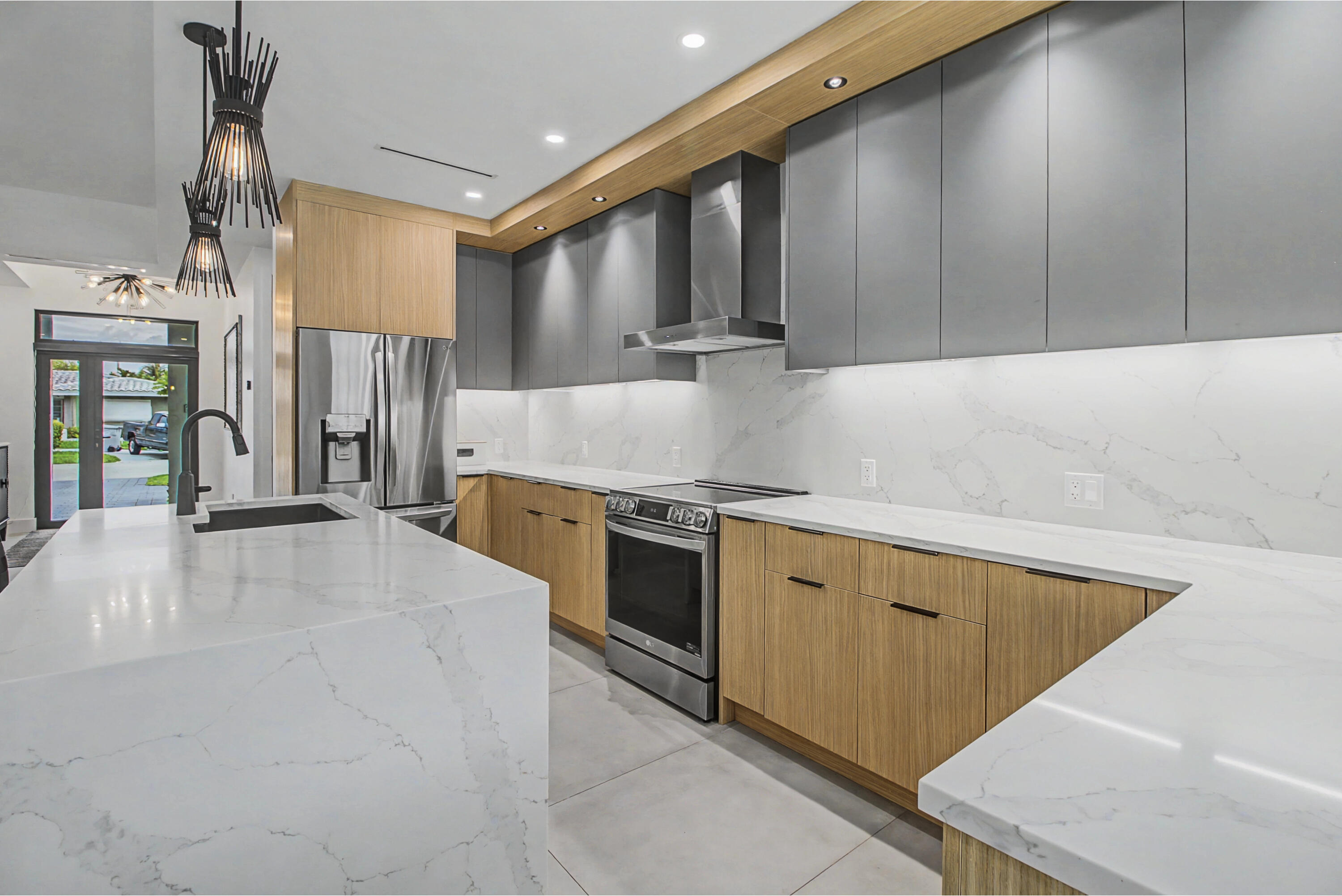 POMPANO ISLES - Residential