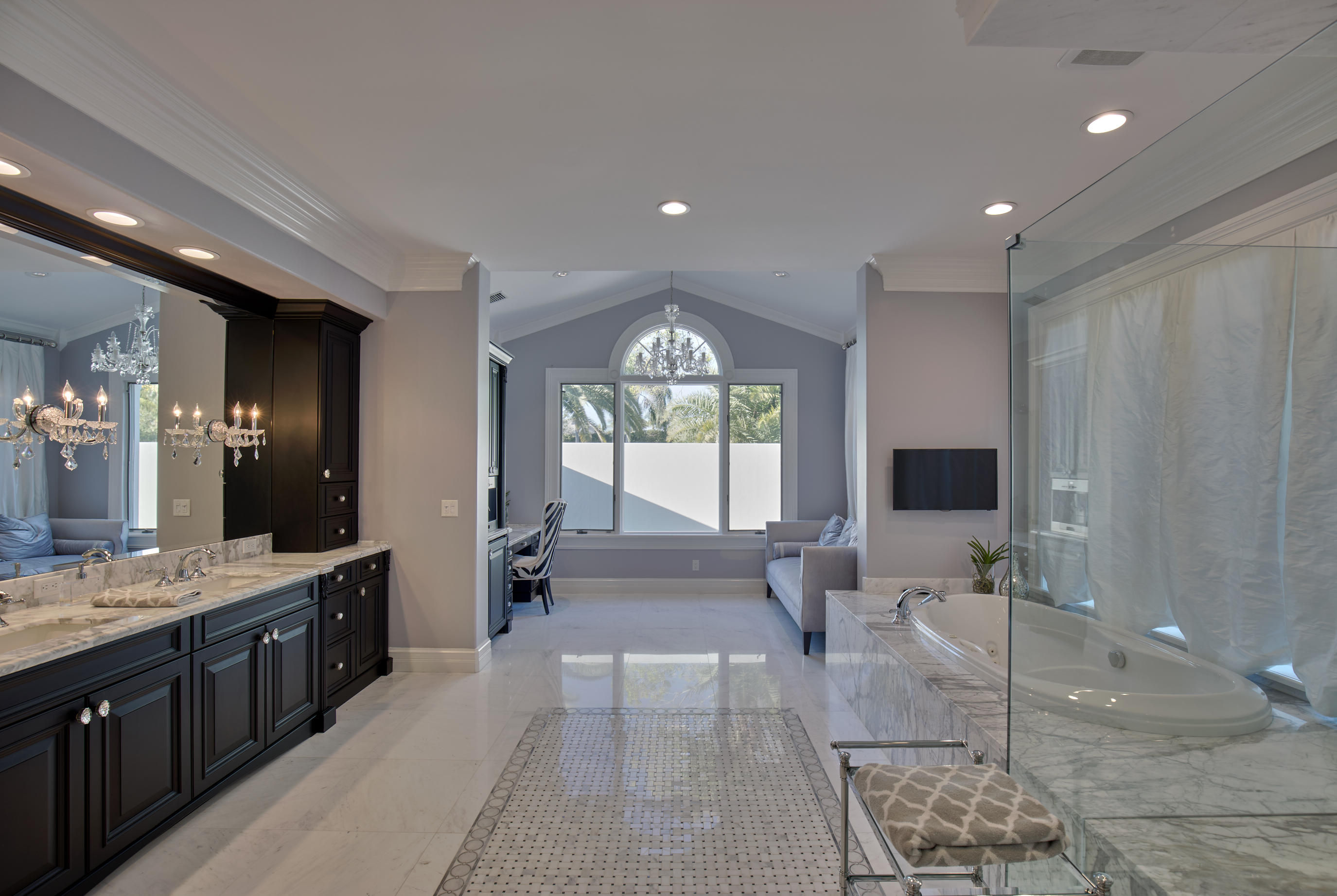 ADMIRALS COVE - Residential