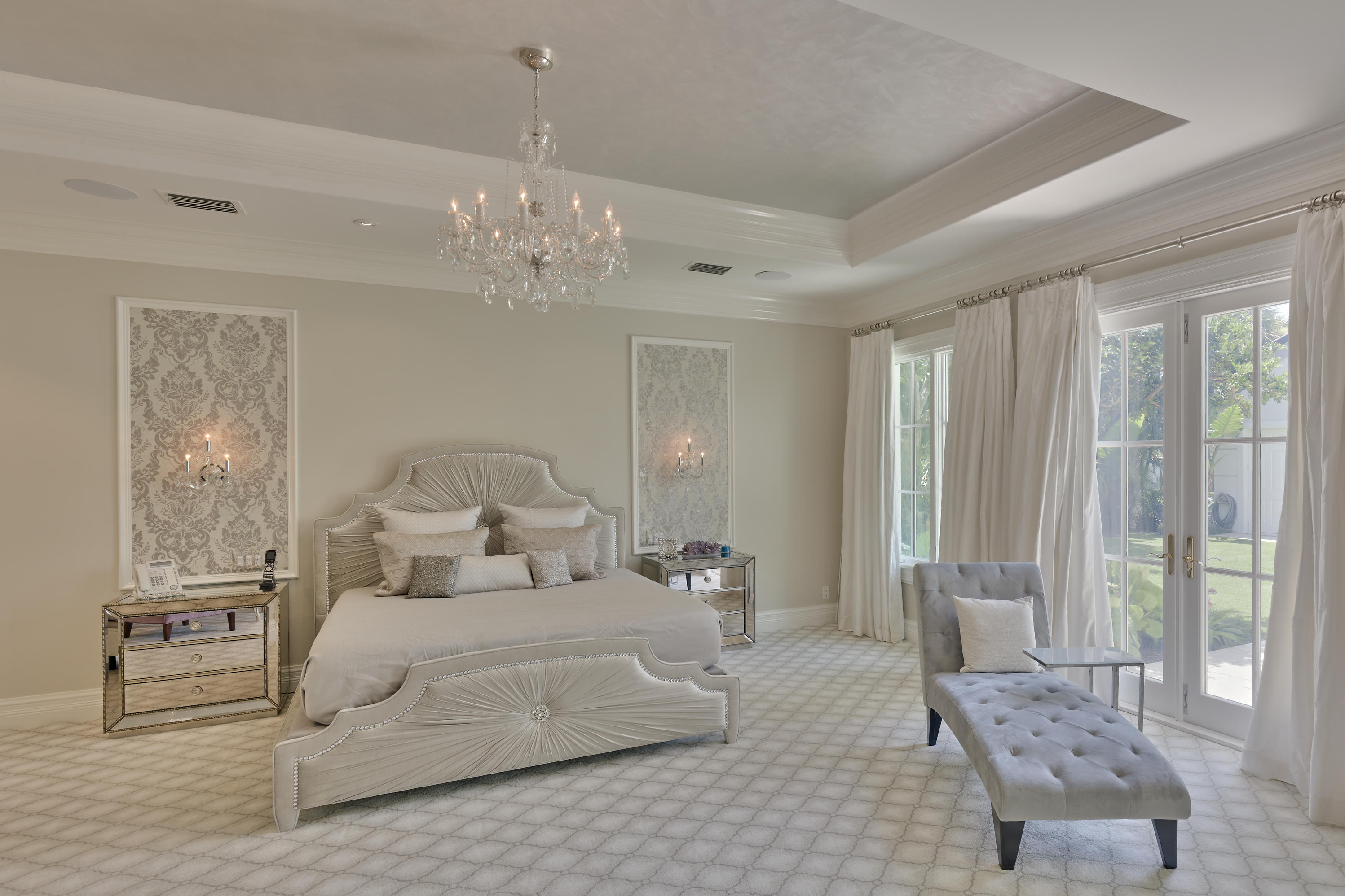 ADMIRALS COVE - Residential