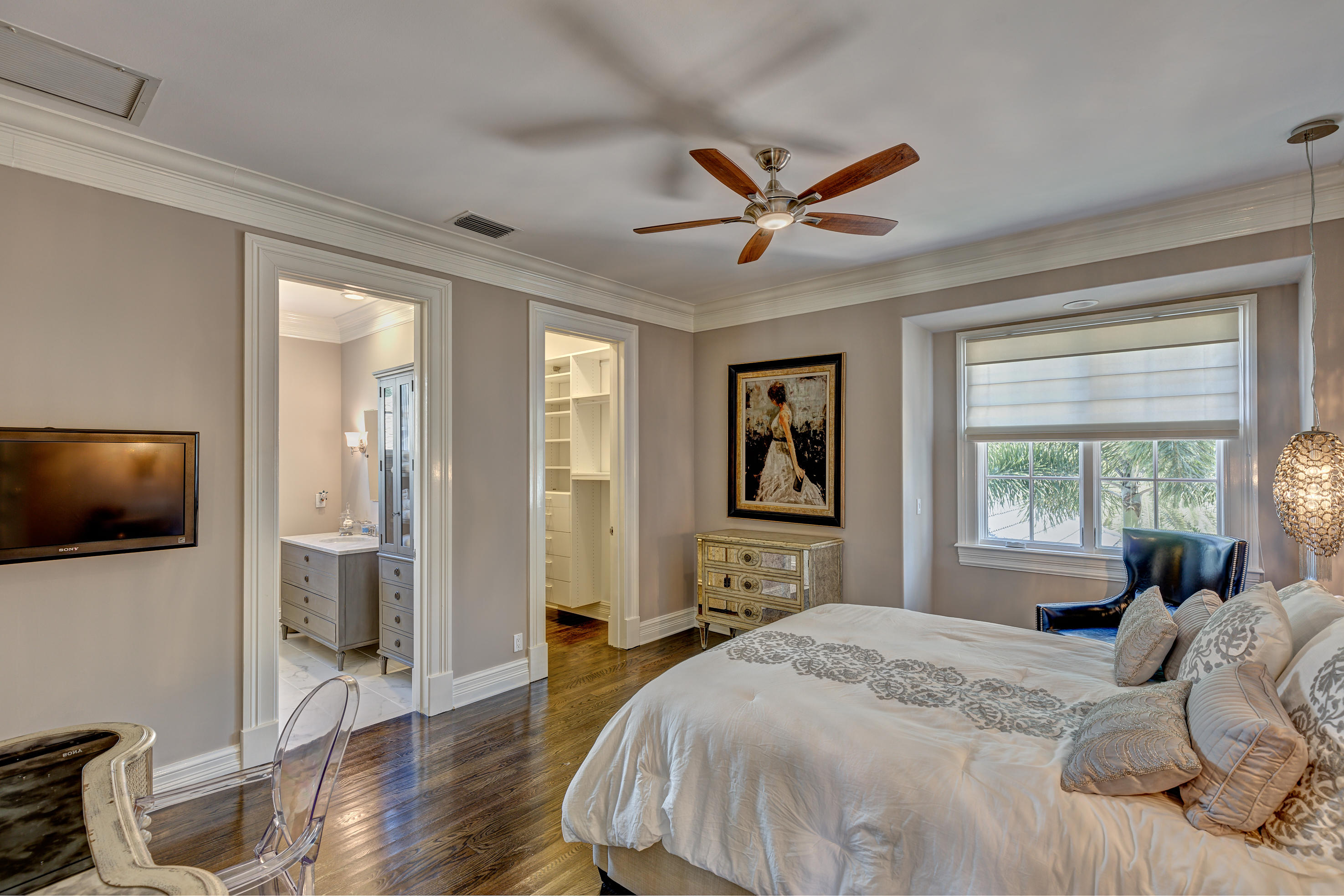 ADMIRALS COVE - Residential