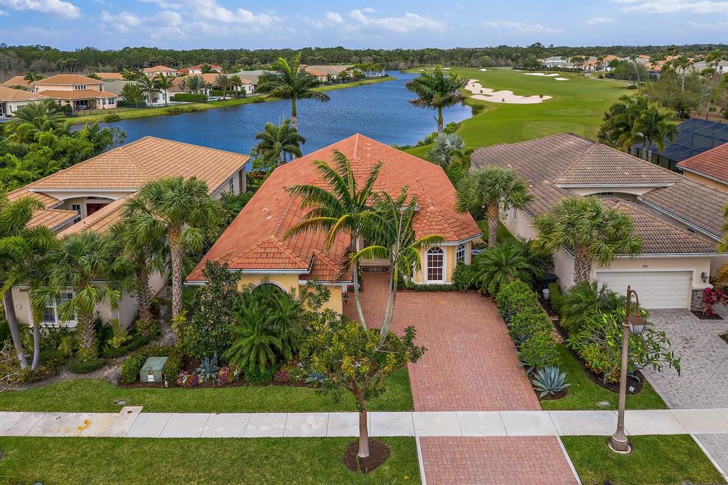 Photo of 225 Carina Drive, Jupiter, FL 33478 (MLS # R10698305)