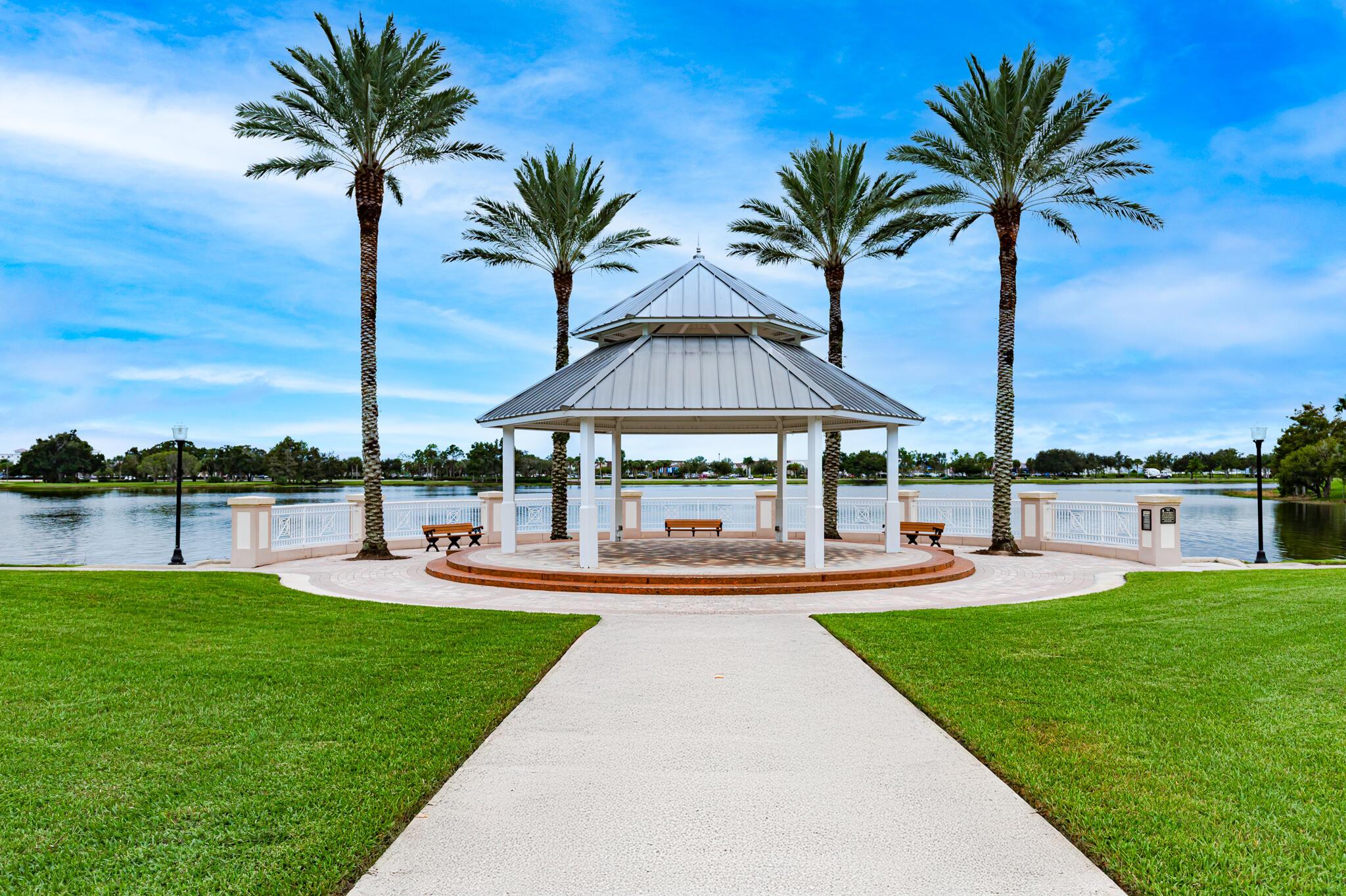 HERON PRESERVE AT TRADITI - Residential
