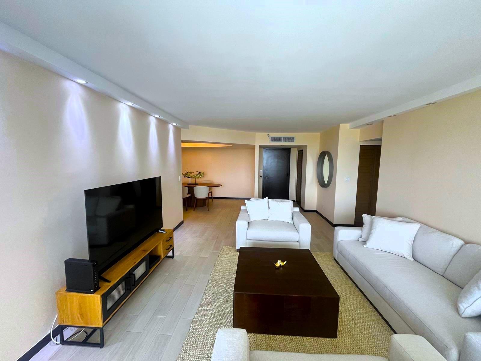 19707 Turnberry Way 8L