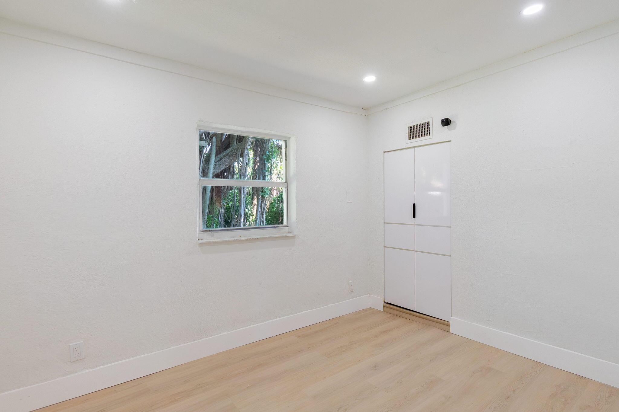 DUNBAR TERR - Residential