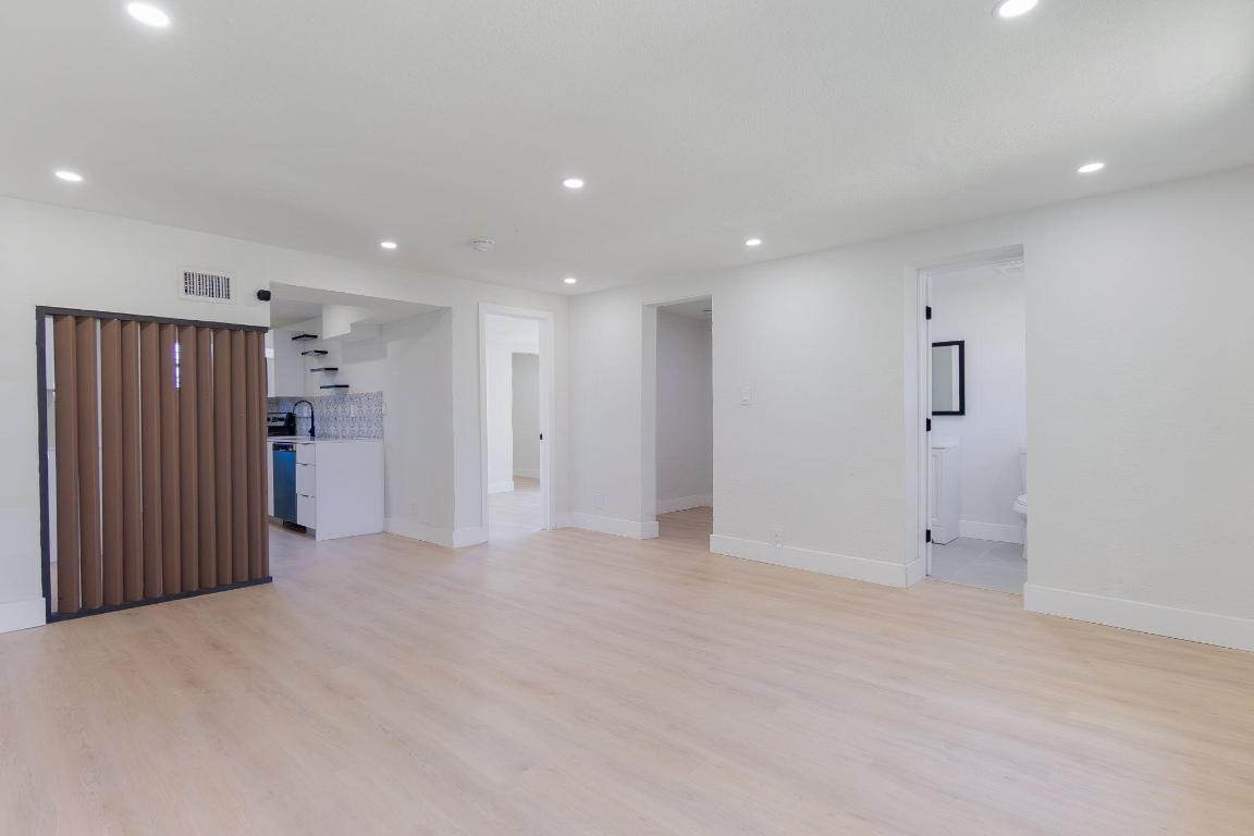 DUNBAR TERR - Residential