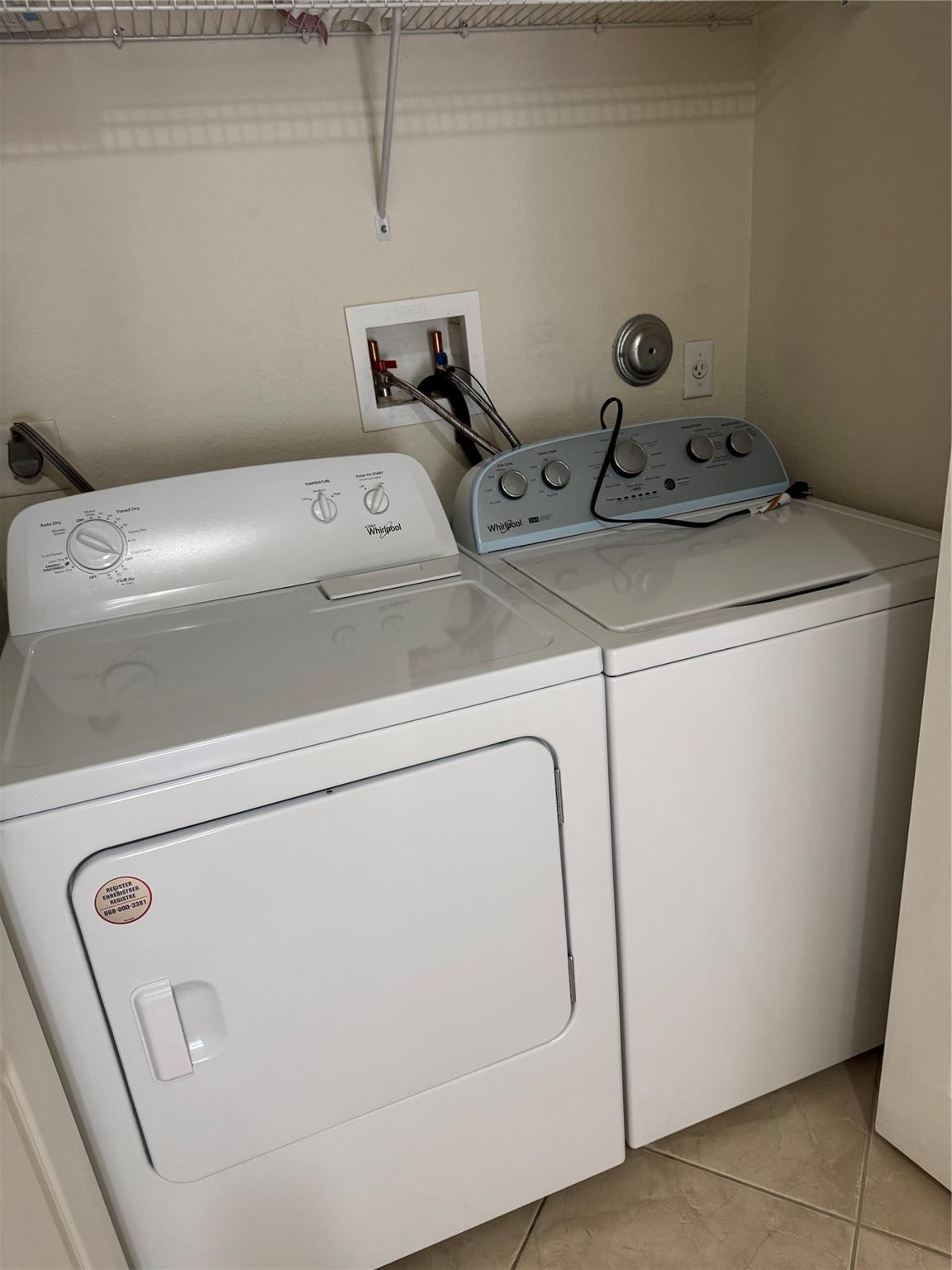 HAMPTON HILLS - Residential