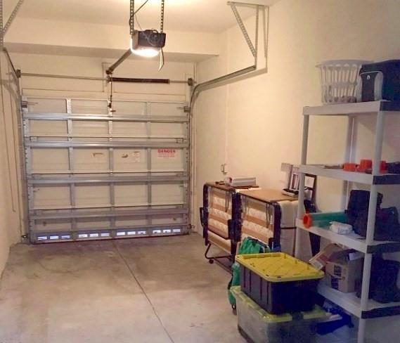 HAMPTON HILLS - Residential