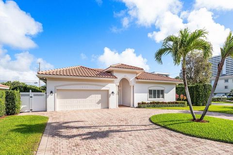 Tiny photo for 899 S Granada Drive, Boca Raton, FL 33432 (MLS # B26000108)