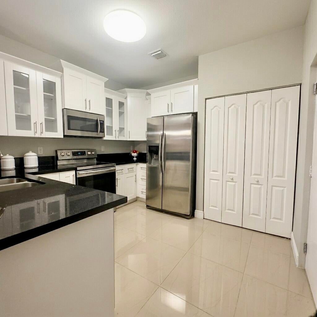 2766 NW 6th Court
