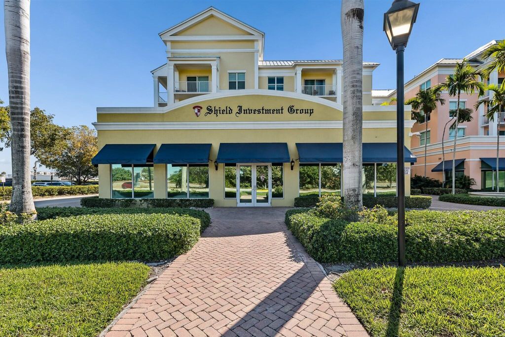 Photo of 826 N Dixie Highway #1, Lantana, FL 33462 (MLS # R11167525)