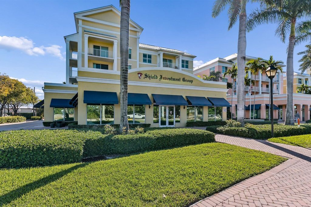 Photo of 826 N Dixie Highway #1, Lantana, FL 33462 (MLS # R11167525)