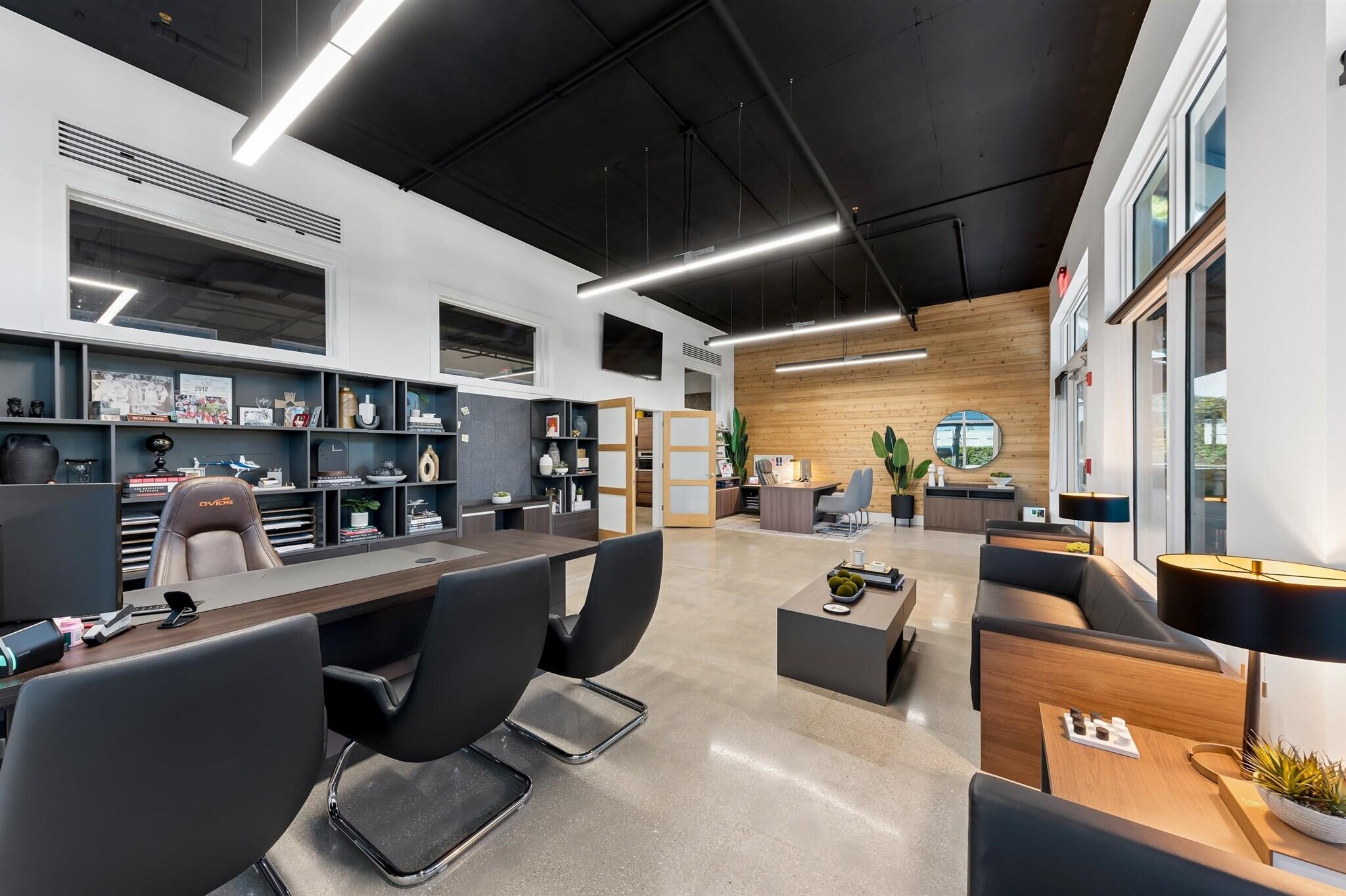 826 N Dixie Highway 1