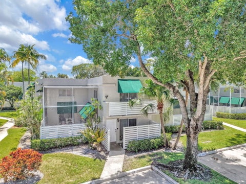 Tiny photo for 544 NW 98TH Avenue, Plantation, FL 33324 (MLS # B26066745)