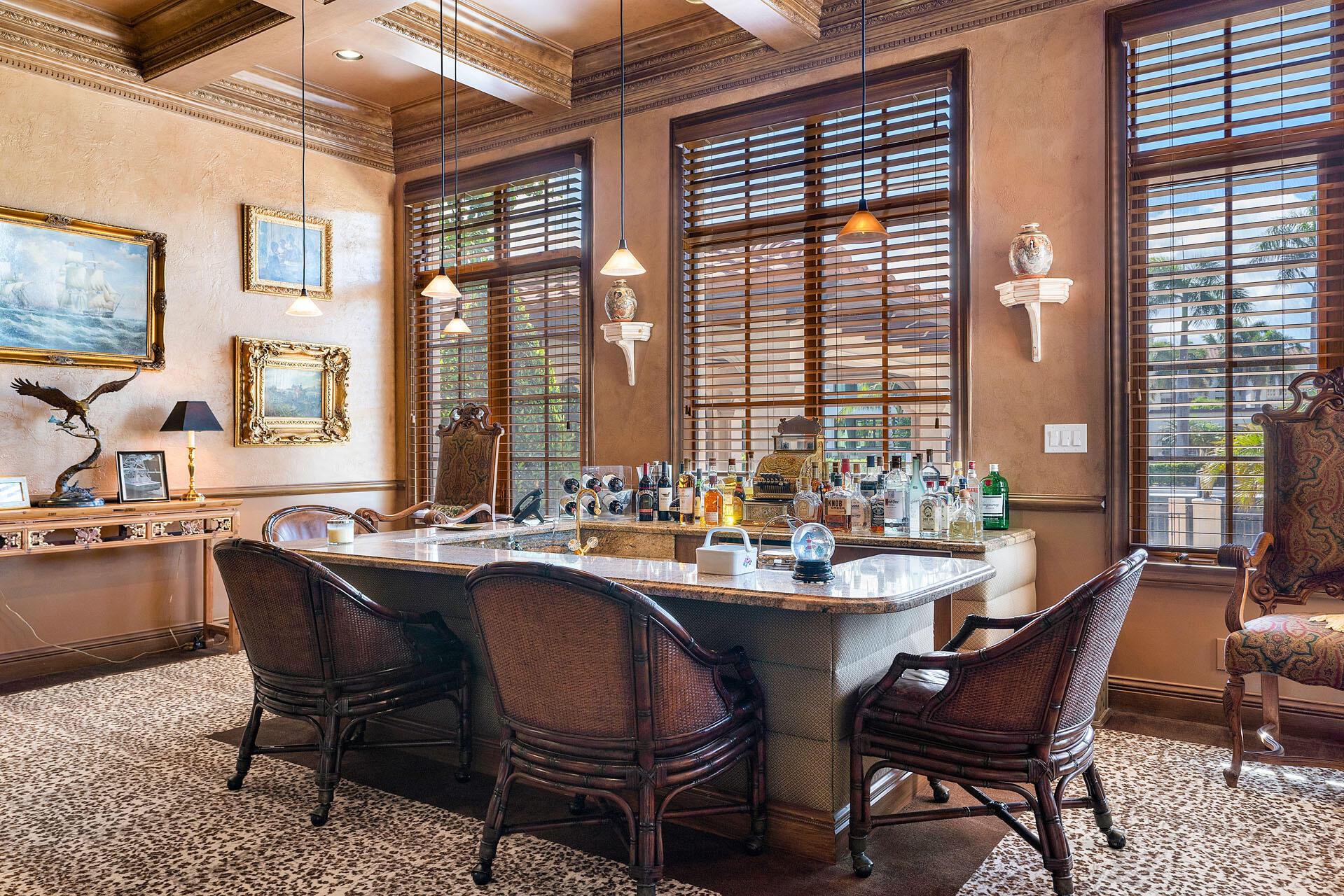 ROYAL PALM YACHT & COUNTR - Residential