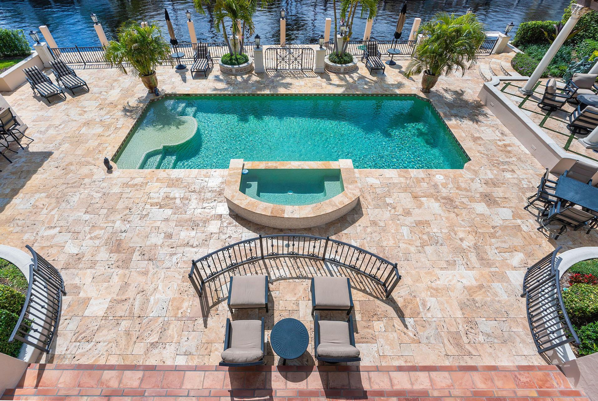 ROYAL PALM YACHT & COUNTR - Residential