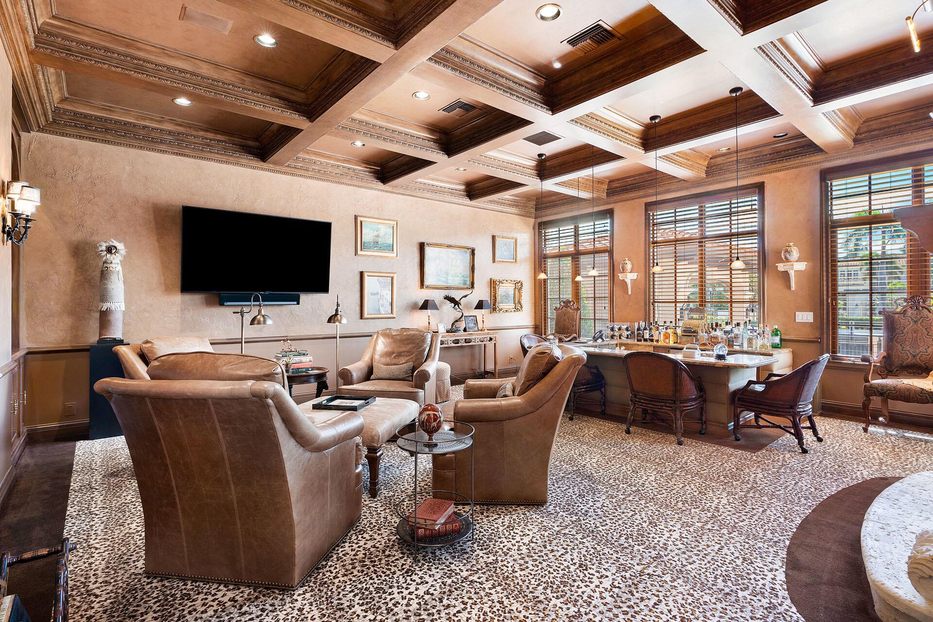 ROYAL PALM YACHT & COUNTR - Residential