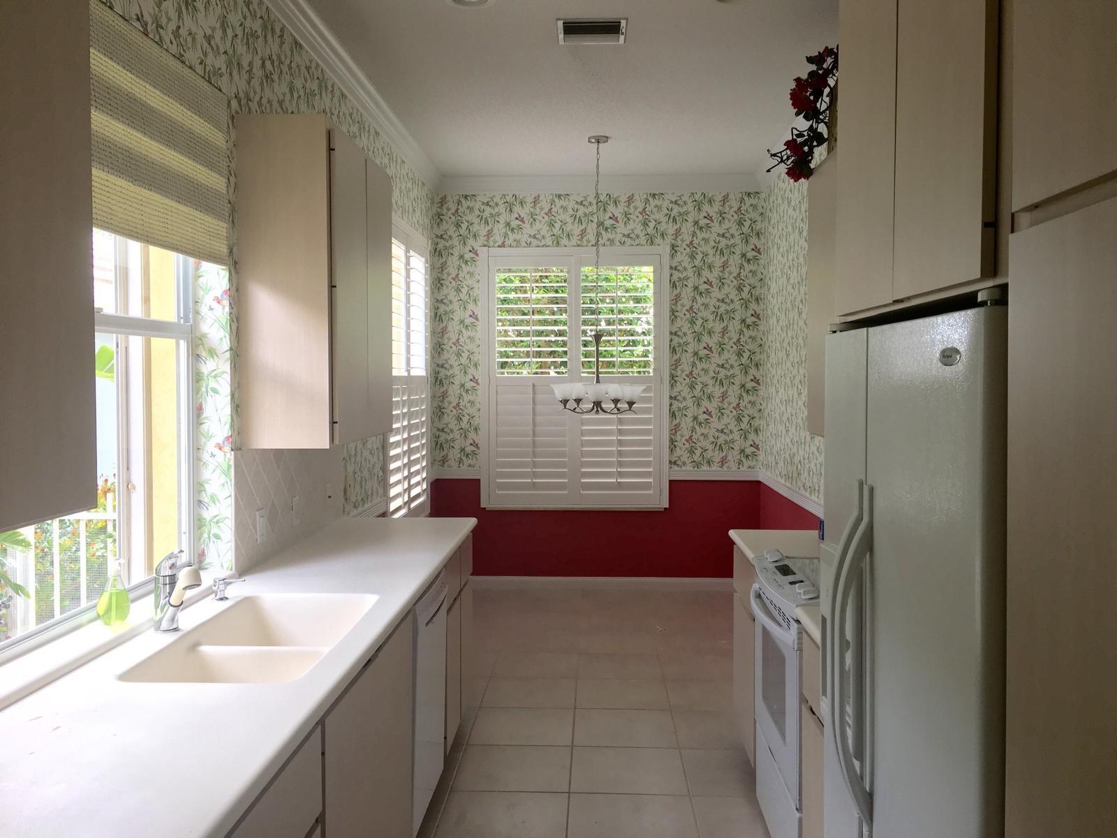 THE MEADOWS AT MARTIN DOW - Residential Lease