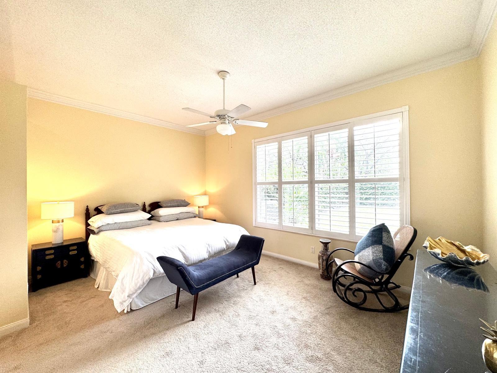 THE MEADOWS AT MARTIN DOW - Residential Lease