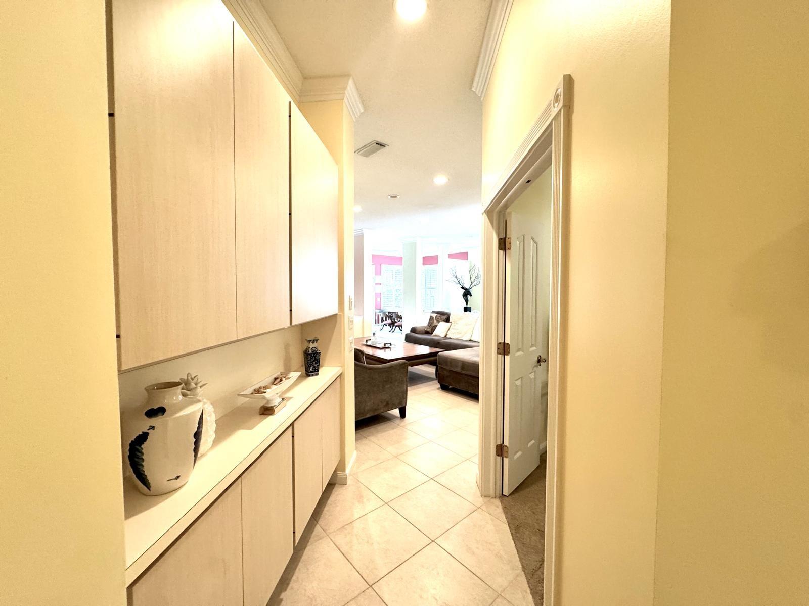 THE MEADOWS AT MARTIN DOW - Residential Lease