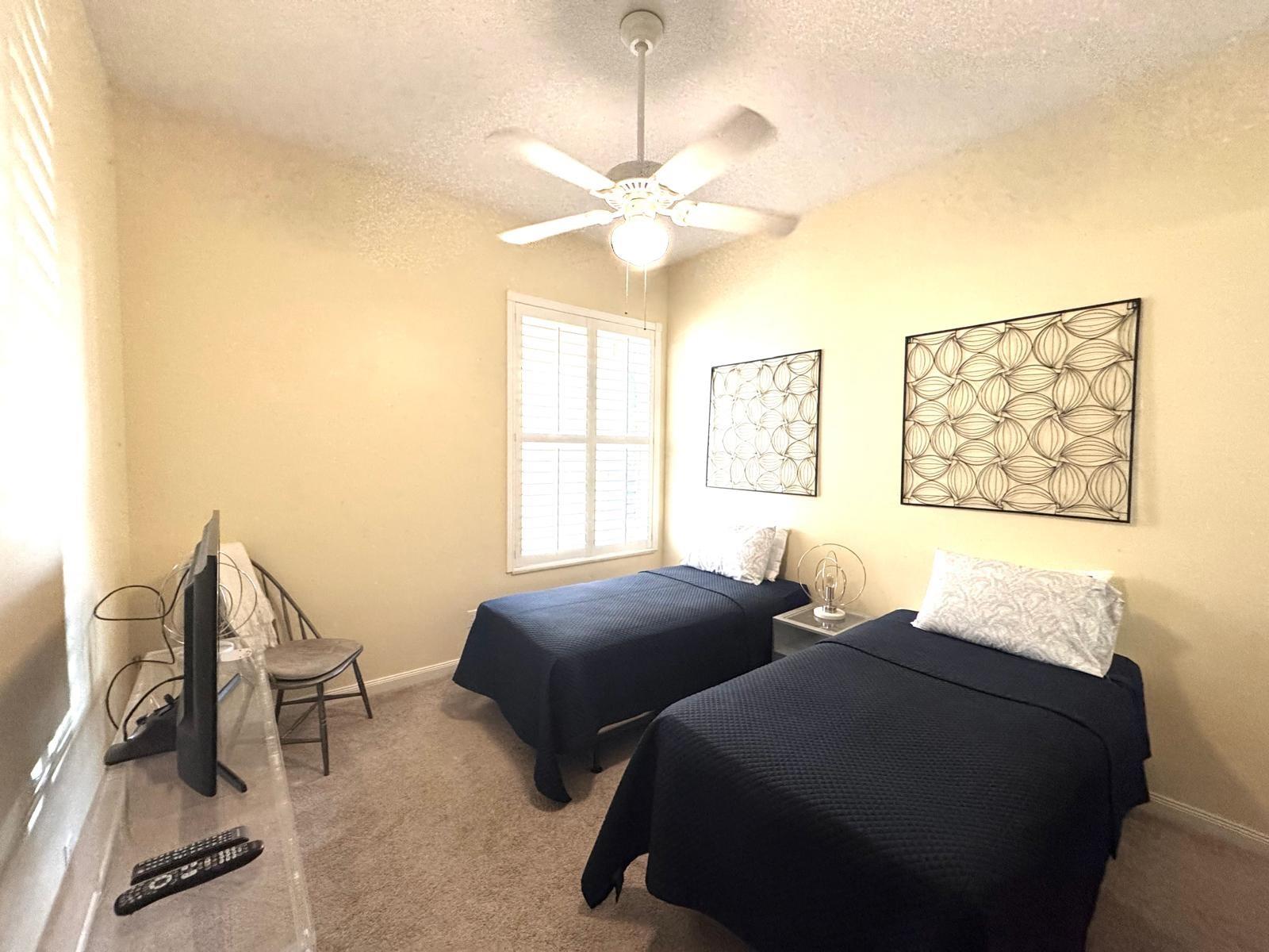 THE MEADOWS AT MARTIN DOW - Residential Lease