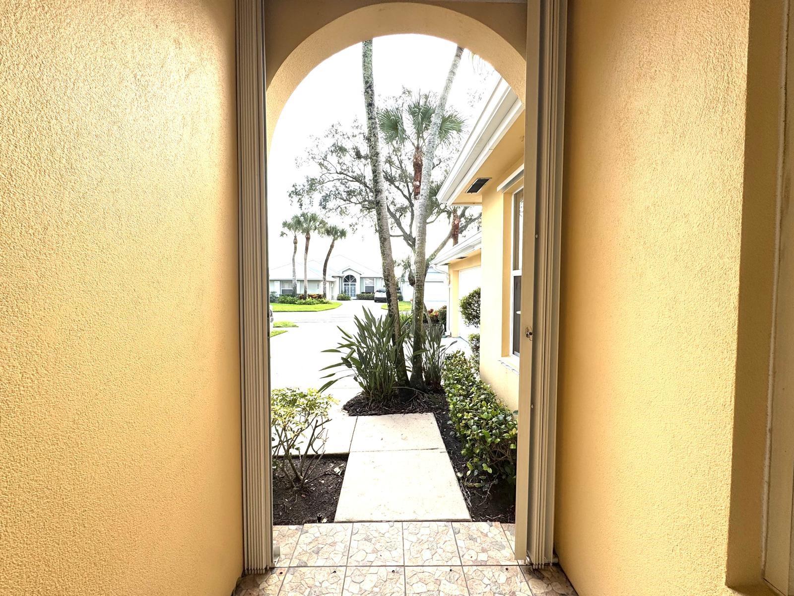 THE MEADOWS AT MARTIN DOW - Residential Lease