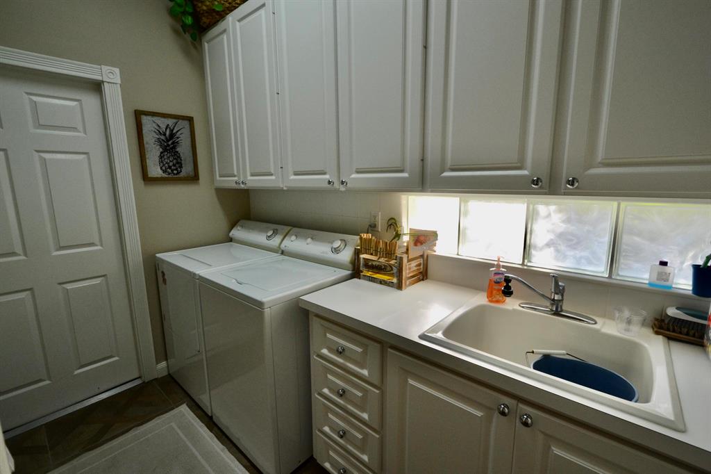 RIVERWALK 13 - Residential