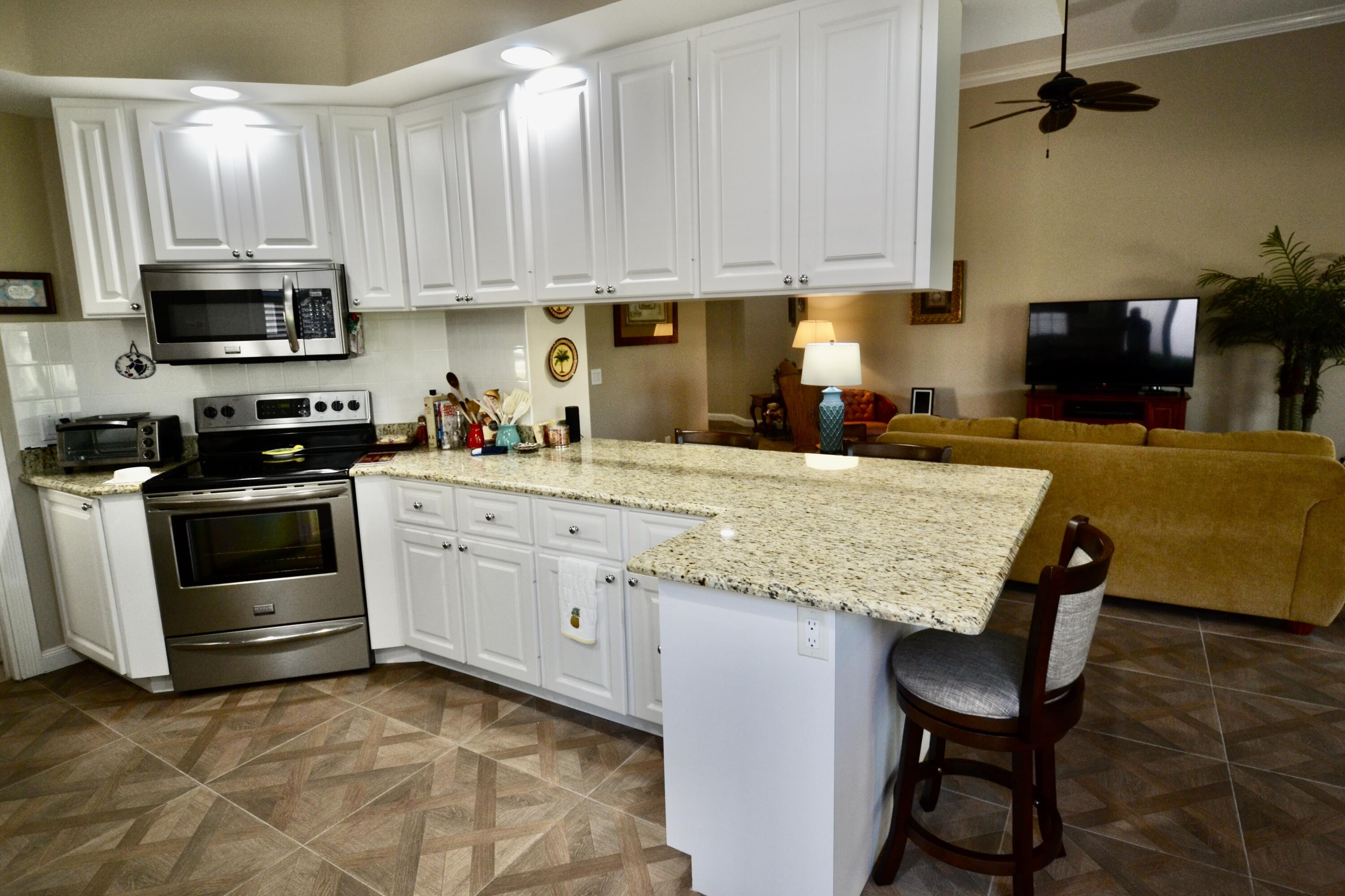 RIVERWALK 13 - Residential