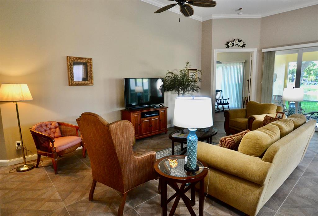 RIVERWALK 13 - Residential