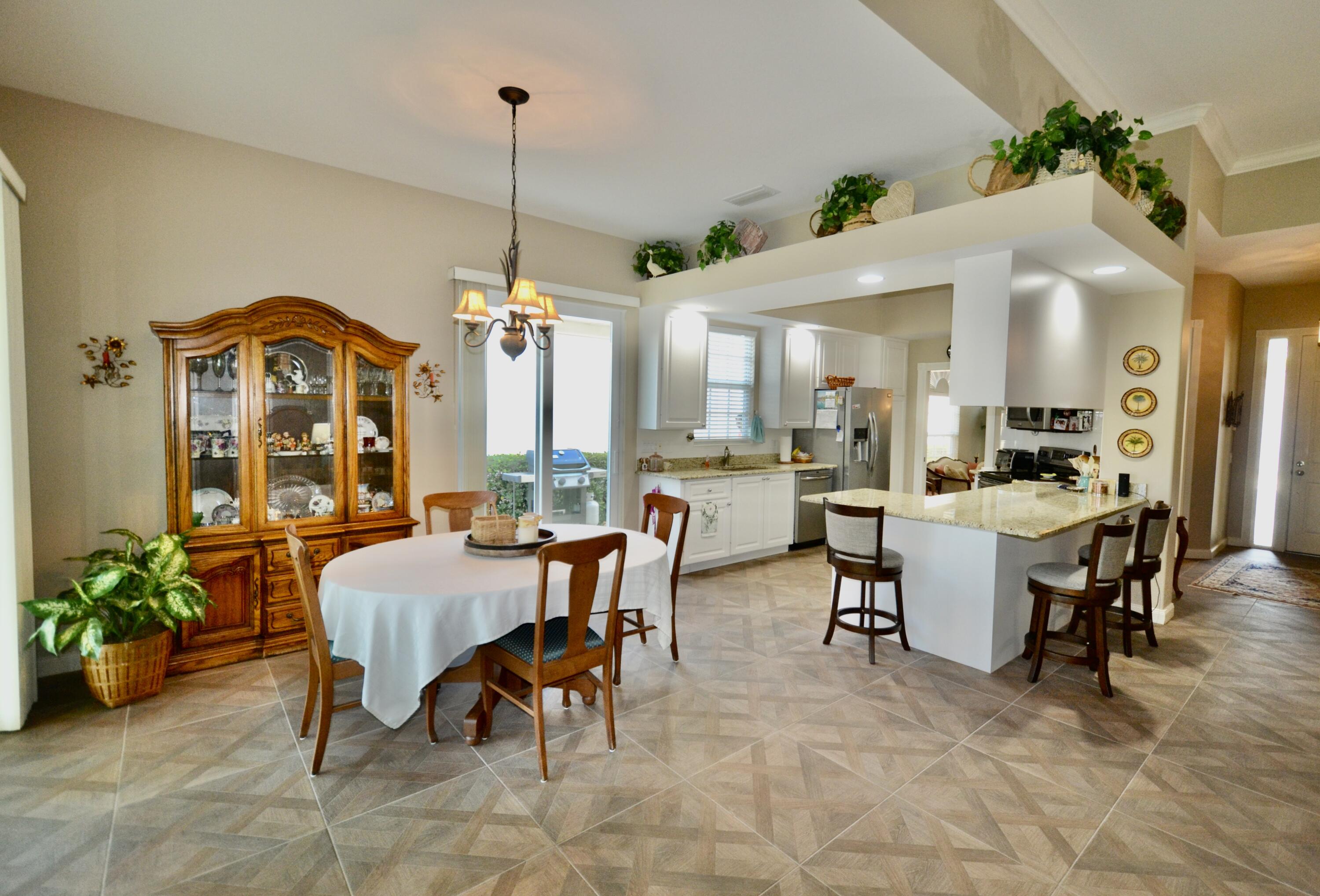 RIVERWALK 13 - Residential