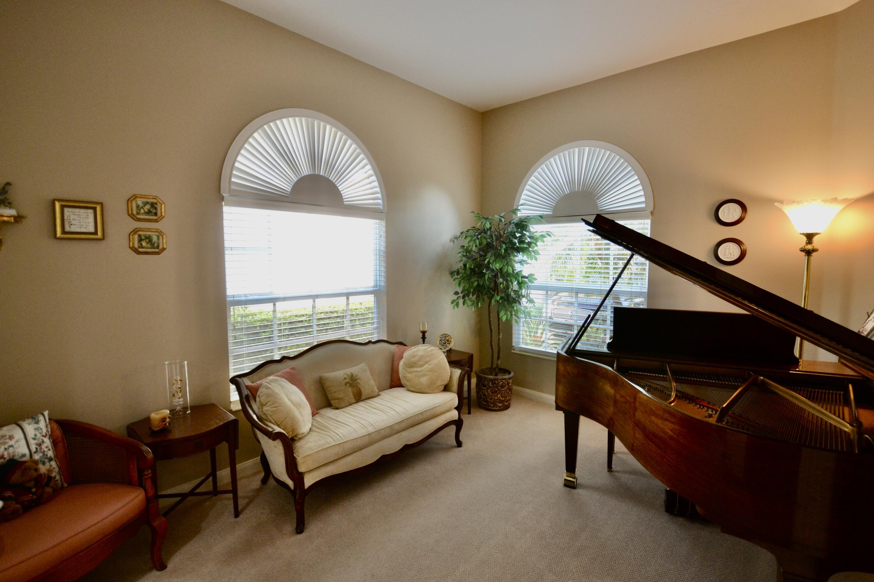 RIVERWALK 13 - Residential