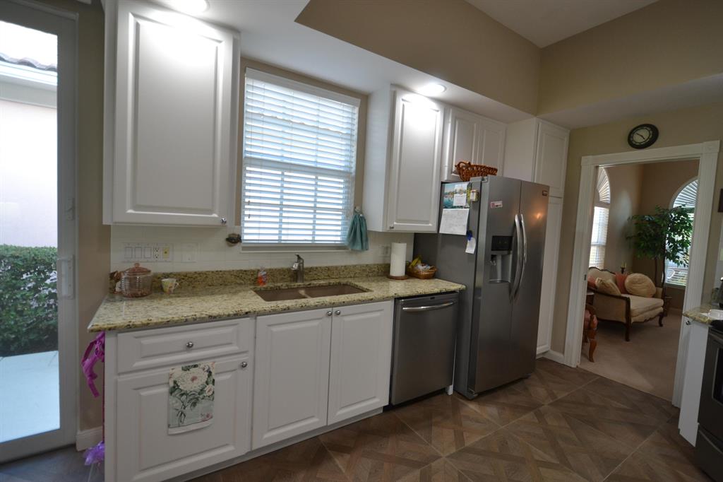 RIVERWALK 13 - Residential