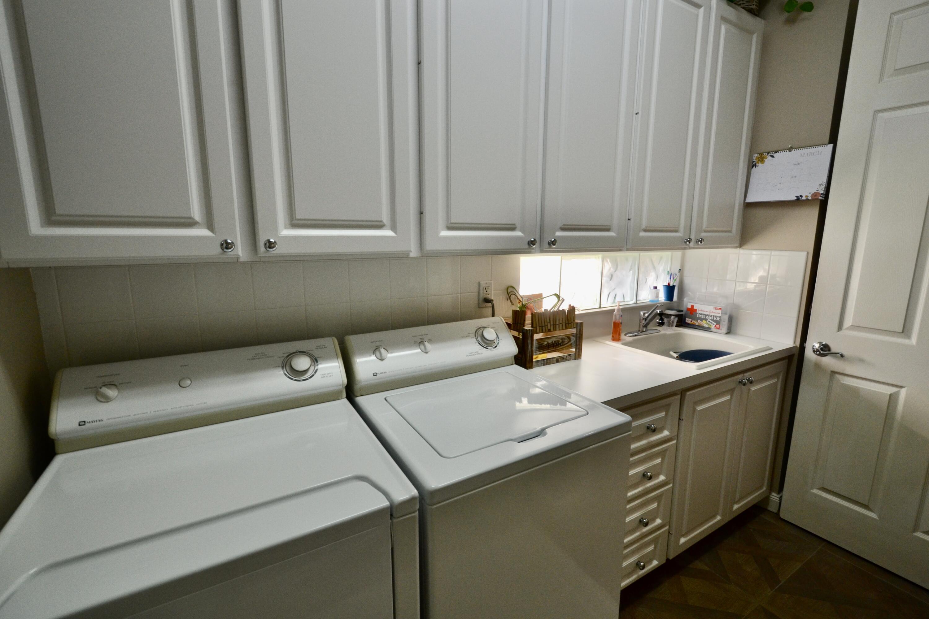 RIVERWALK 13 - Residential